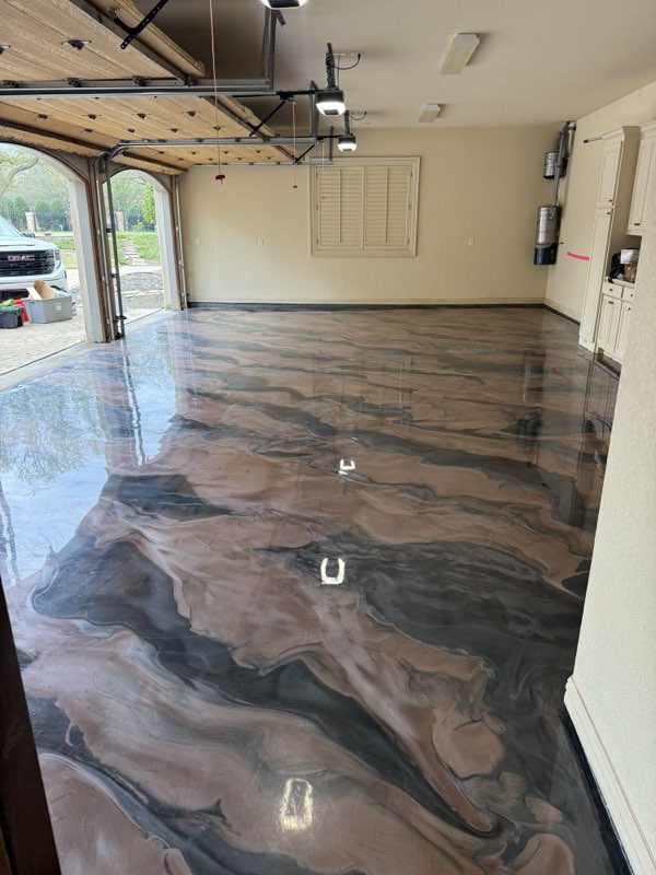 Mocha metallic epoxy garage floor with a high-gloss finish, McKinney TX